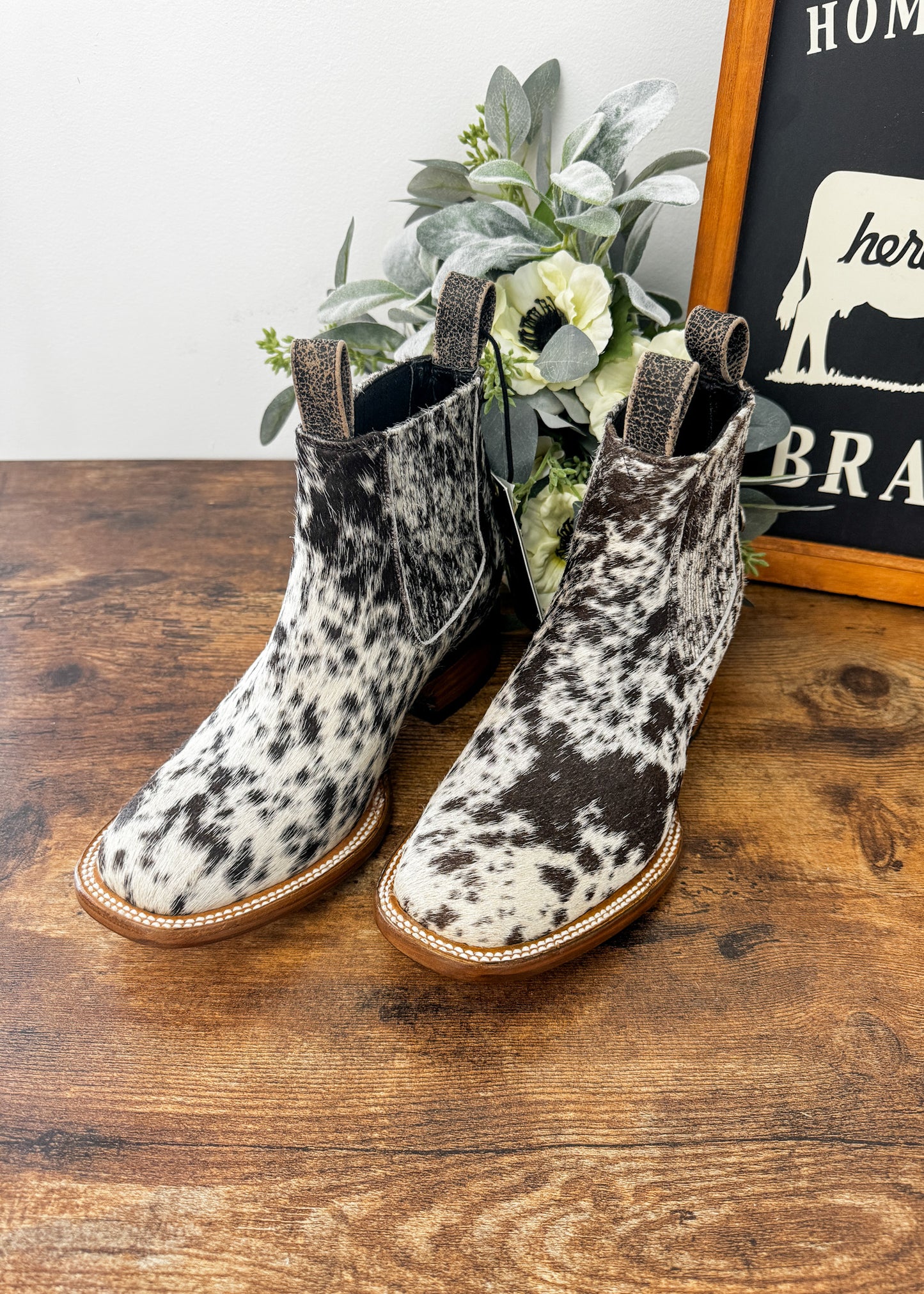 Square Toe Ankle Boot Size 7 K