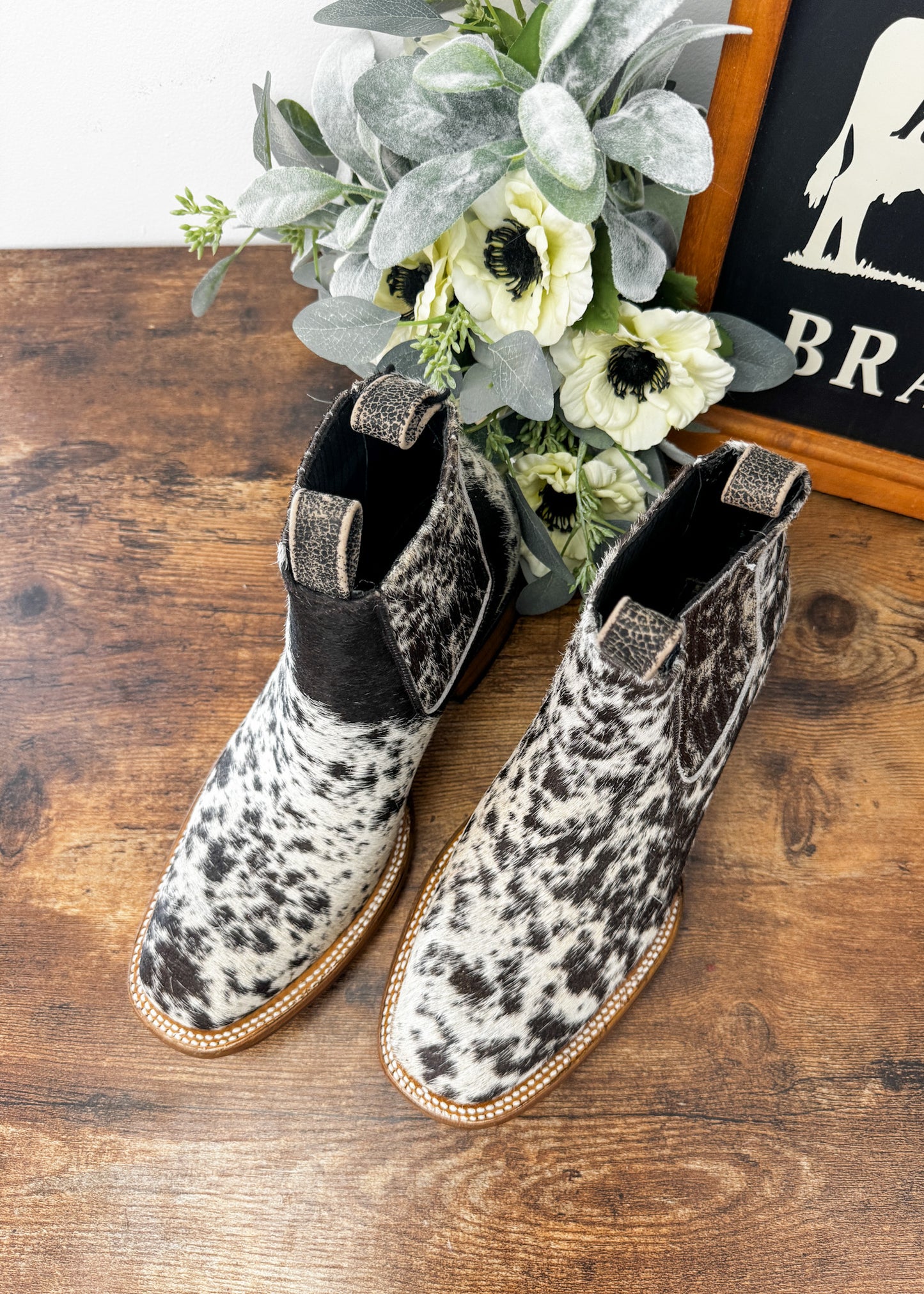 Square Toe Ankle Boot Size 9 D