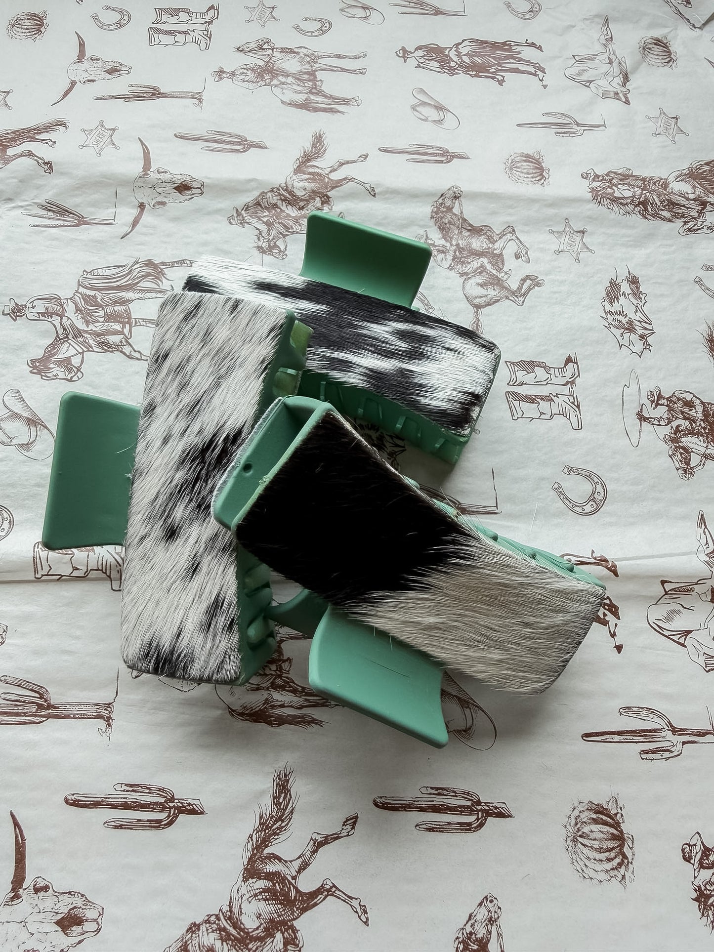 Hide Green Hair Clip