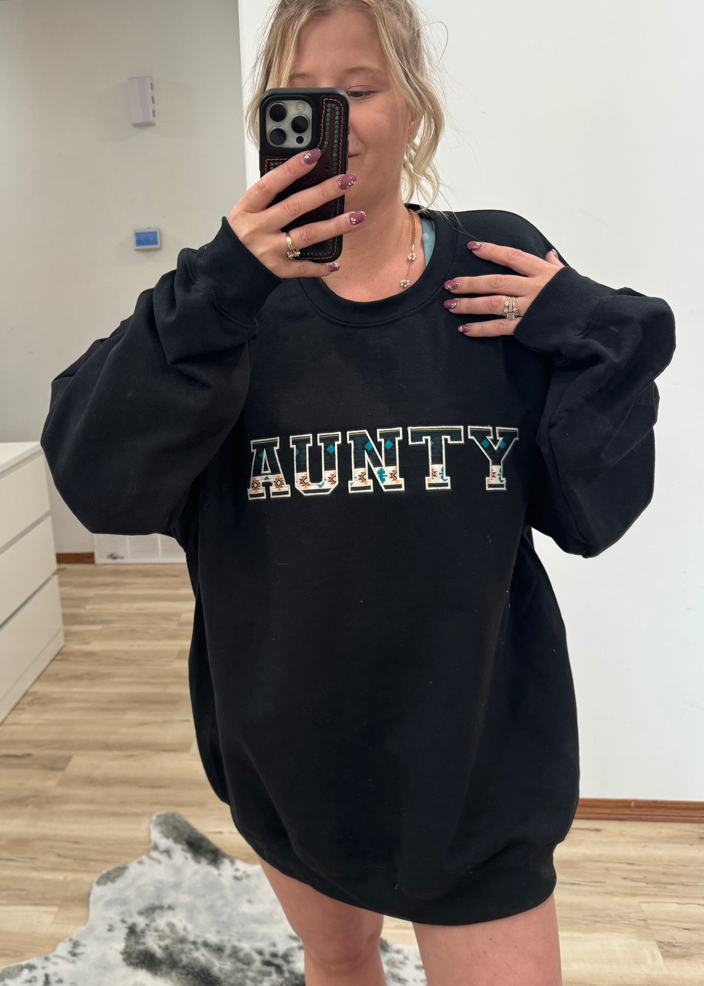 AUNTY crewneck