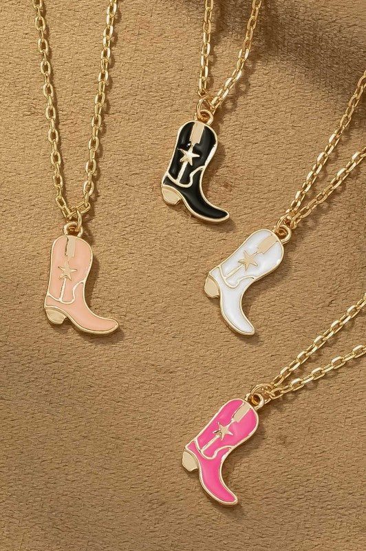 Cutesy Western Necklace (Peach)