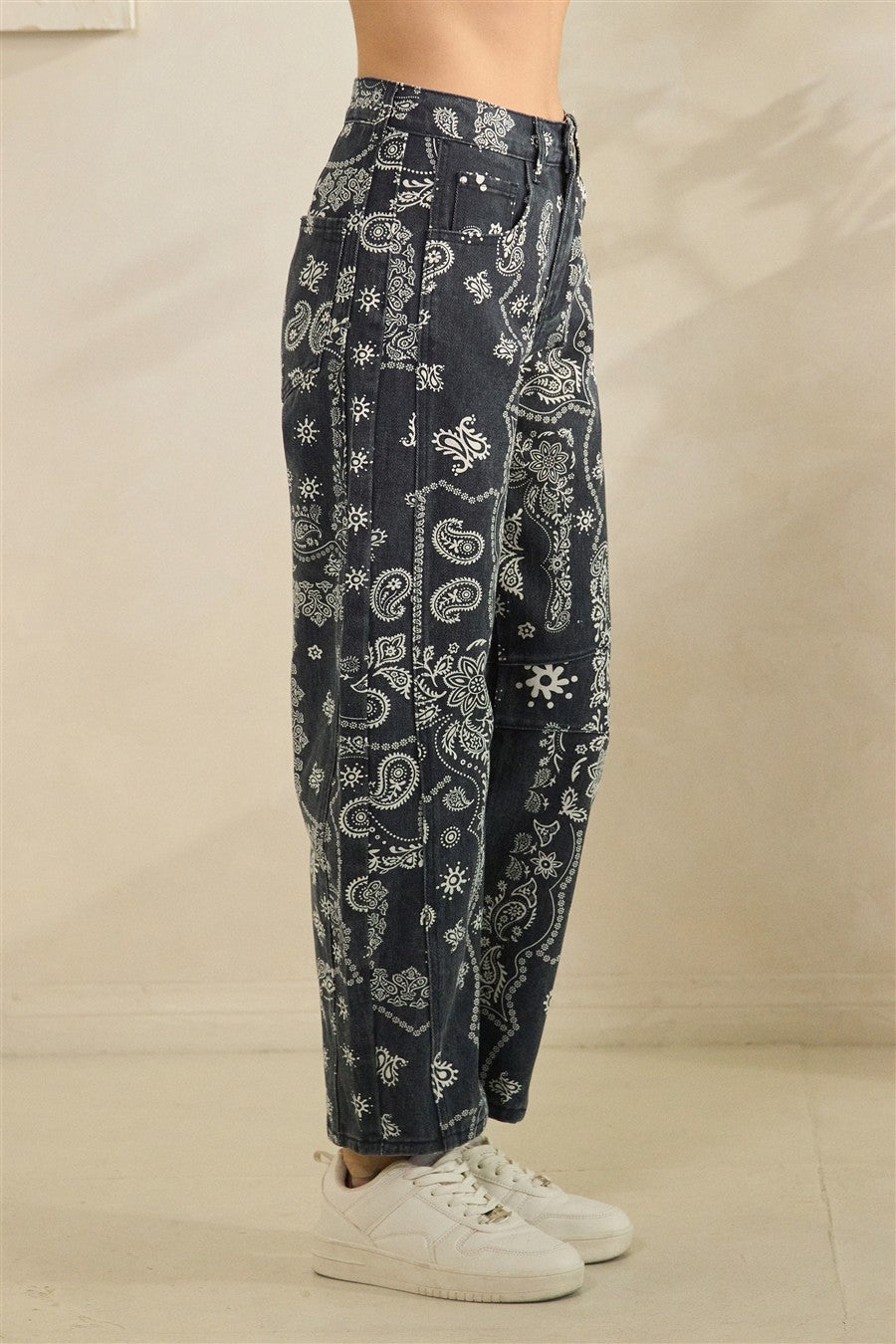 Western Barrel Jeans