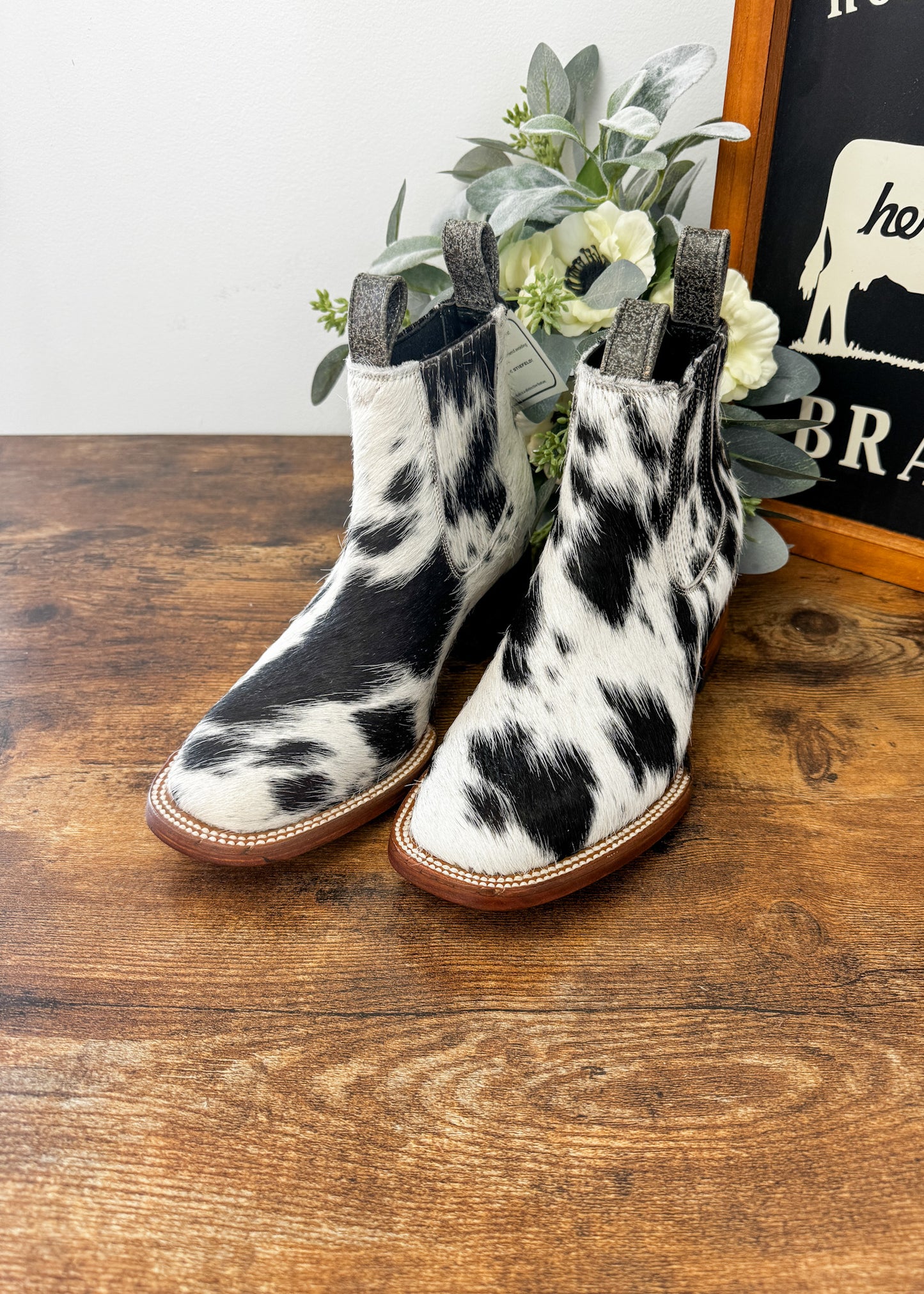 Square Toe Ankle Boot Size 6.5 B