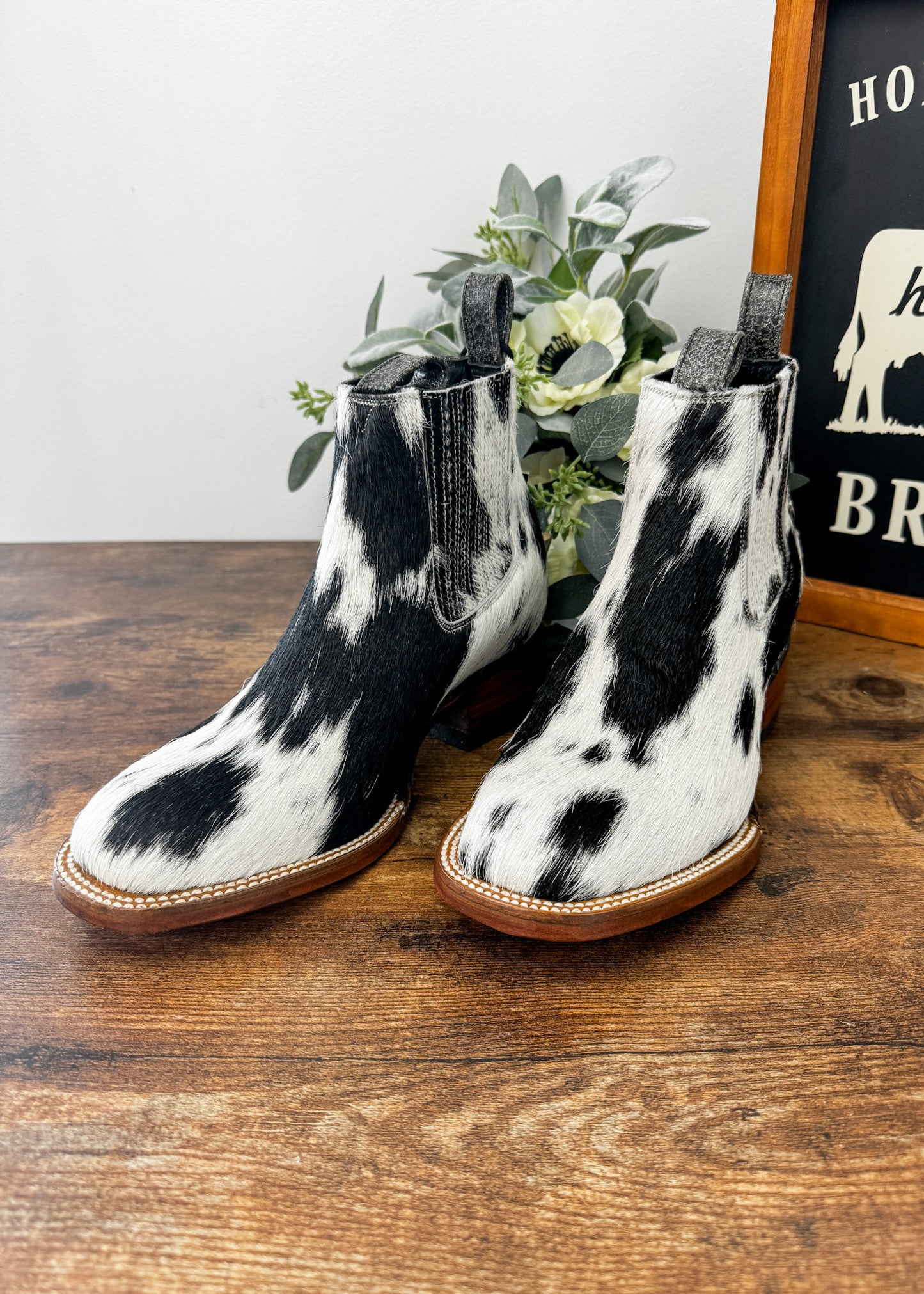 Square Toe Ankle Boot Size 7 A