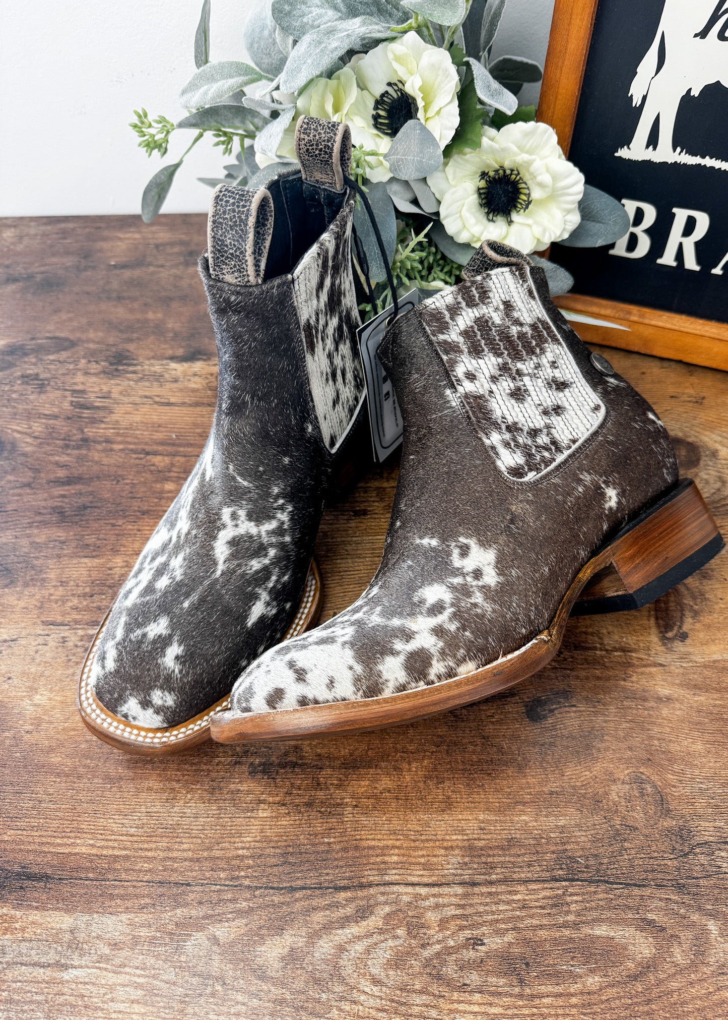 Square Toe Ankle Boot Size 7 E