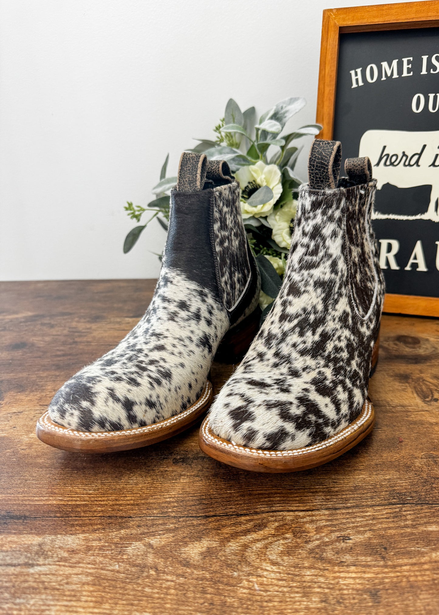 Square Toe Ankle Boot Size 9 D