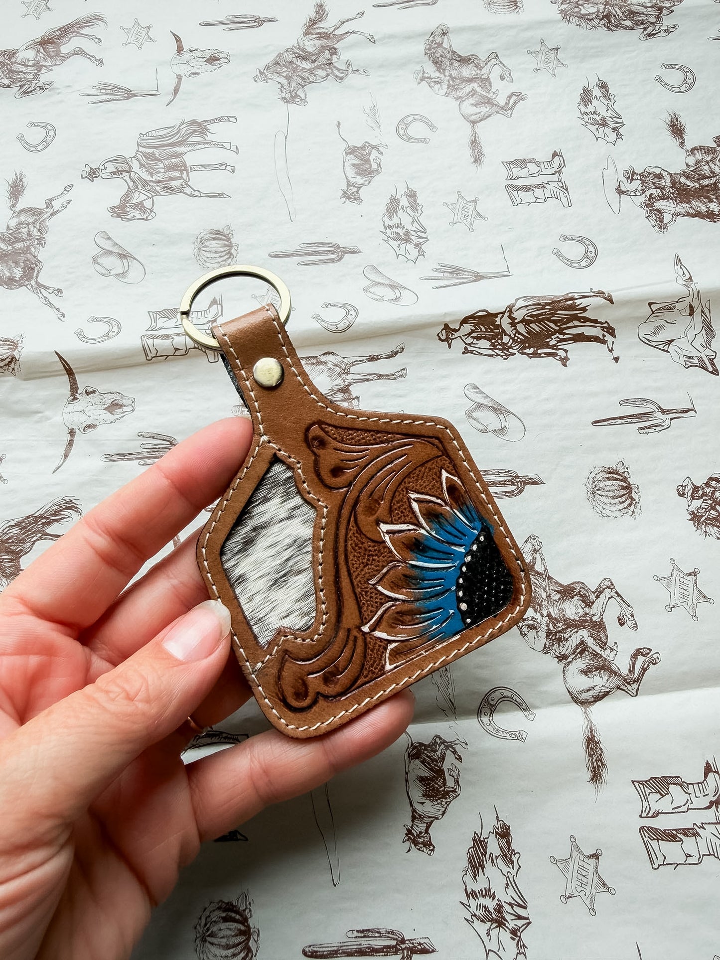 Wristlet U