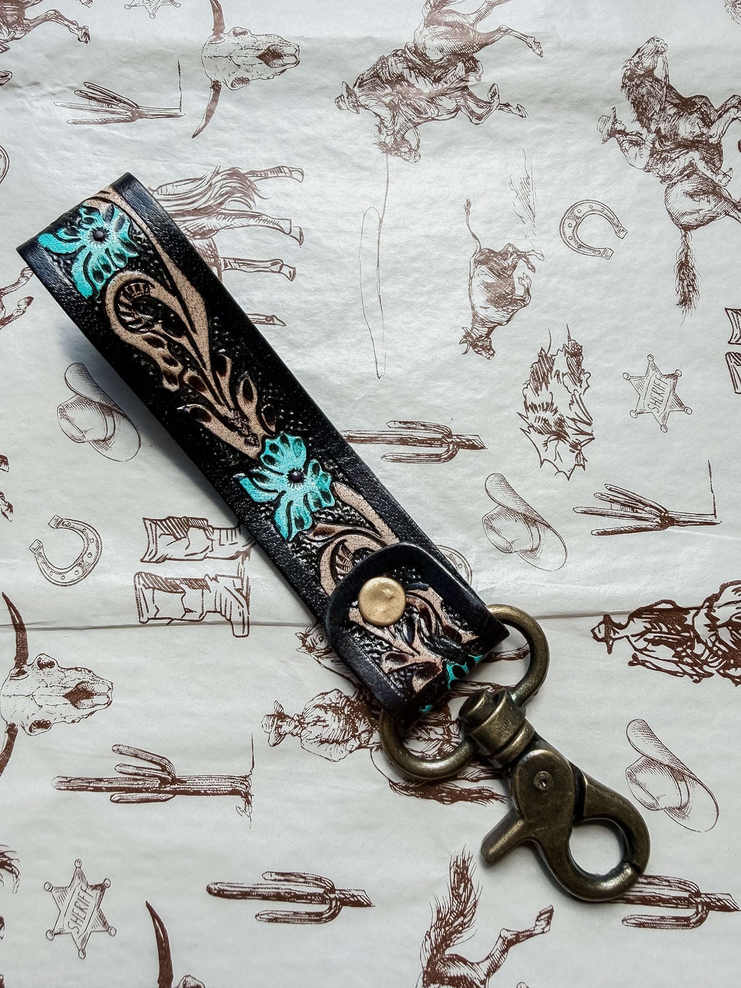 Wristlet Y